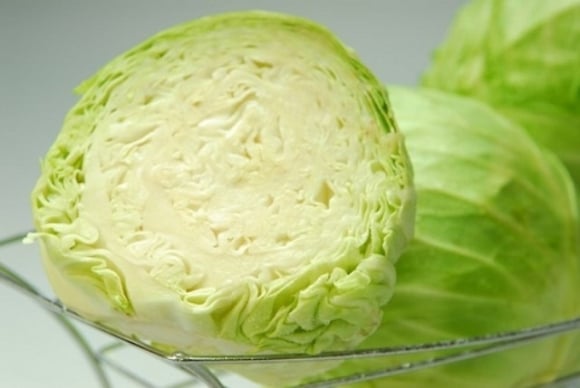Uống nước ép bắp cải cả năm không cần dùng tới thuốc