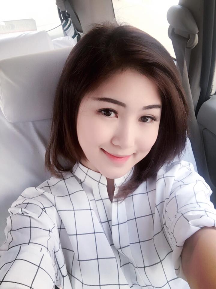 Hương Tràm khác lạ trong hình ảnh mới \'Hello tóc ngắn! Mắt bồ câu sáng ngời! Tóc ngắn , vì em rất thích cô Mỹ Linh. Đã chuẩn men chưa\'.