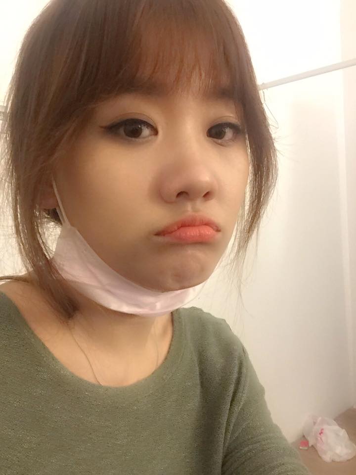 Hari Won lập kế hoạch giảm cân \'Tôi biết tôi mập lên...Nên tôi quyết định là giảm cân nè...Hôm nay thì không thể bỏ dứt khoát được đâu... Ăn ít ít...Rồi mai thì tui bắt đầu detox...\'.