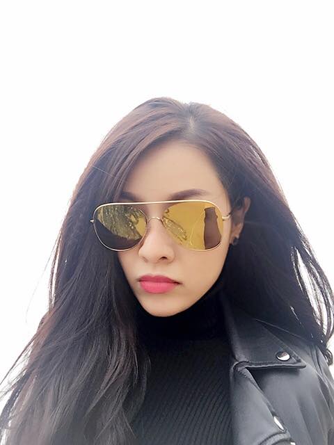 Quế Vân trầm tư \'thế gian đầy mê say, nhưng thế gian thường chê bai\'.