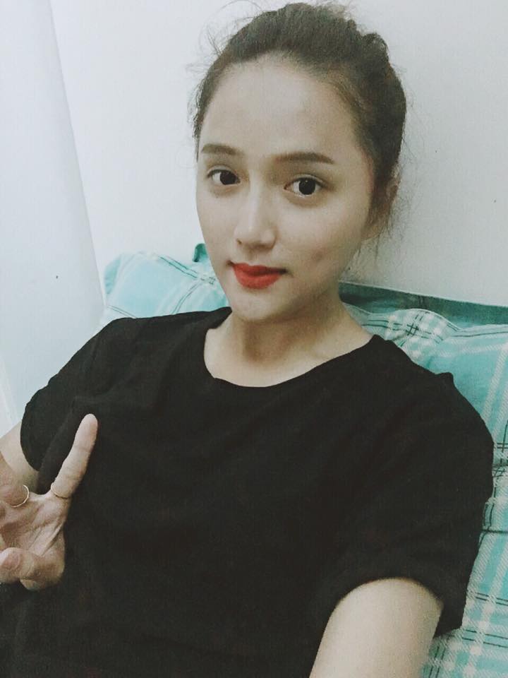 Hương Giang idol than vãn: \'Da em đen rồi. Mặt em gầy rồi. Ai có còn thích em nữa không?\'.
