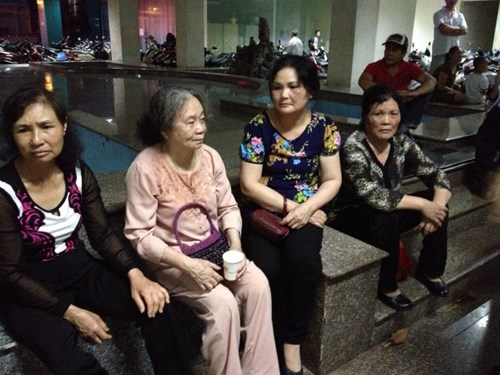 Vụ 16 người kẹt trong thang máy: Lời kể bàng hoàng của nhân chứng