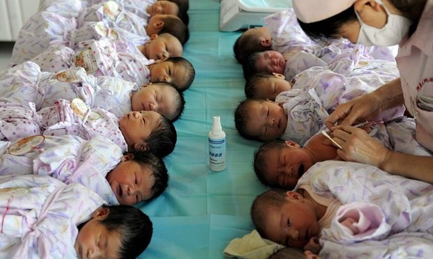 Hàng triệu trẻ em bị tiêm vắc xin hết hạn