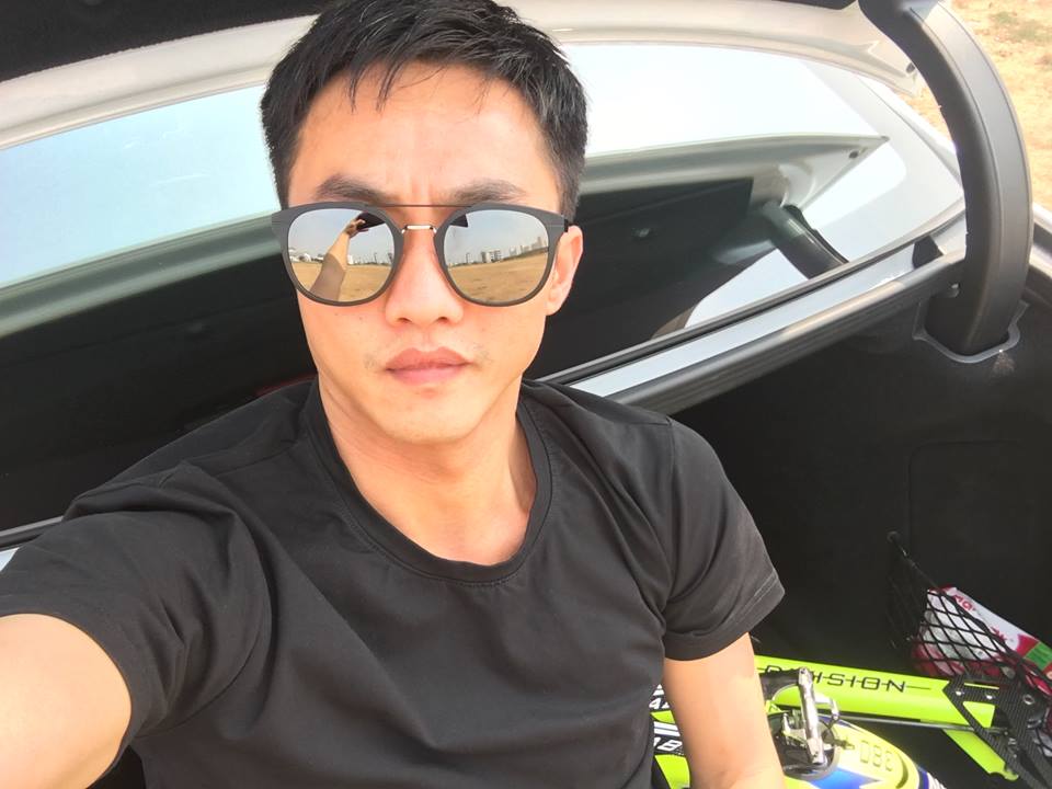 Cường Đô la hạnh phúc \'Đầu tuần nhận nhiệm vụ mới , hướng đi mới , hướng đi riêng. Chúc cả nhà tuần mới vui vẻ\'.