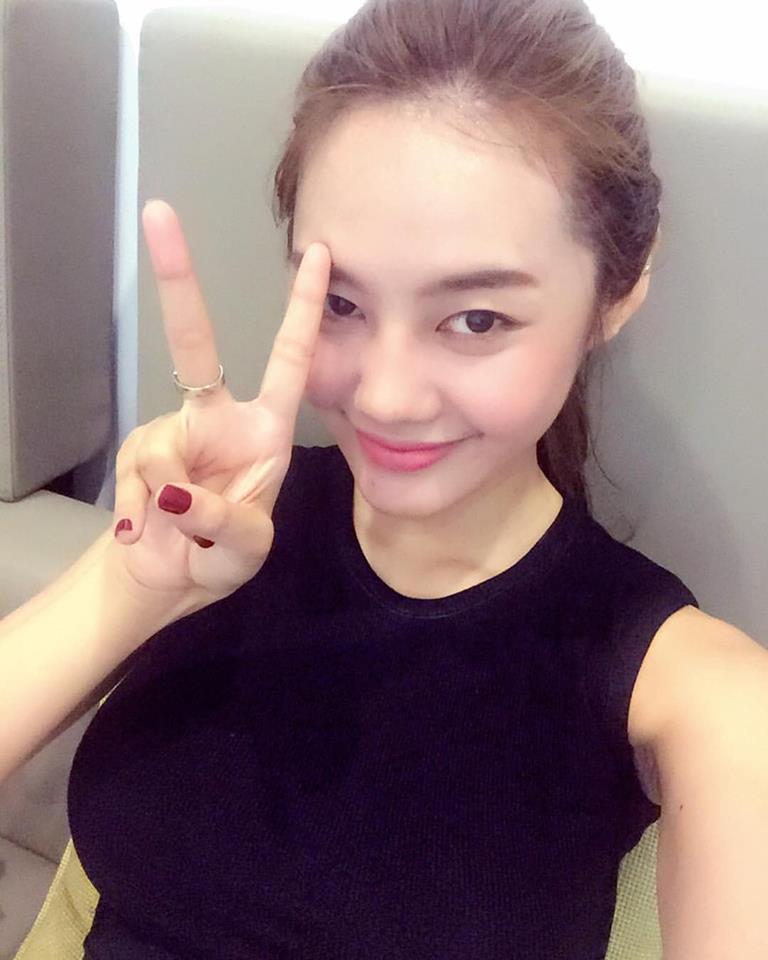 Linh Chi 'Dẫu cuộc tình này có đi đến đâu thì em nghĩ 2 chúng ta cũng đã cố gắng quá nhiều. Dù có ra sao thì chúng ta vẫn cứ vui vẻ, lạc quan và bước tiếp trên chặng đường sắp tới nhé. Thiết nghĩ Shbet16 chơi game trực tuyến này chẳng có gì trọn vẹn'.