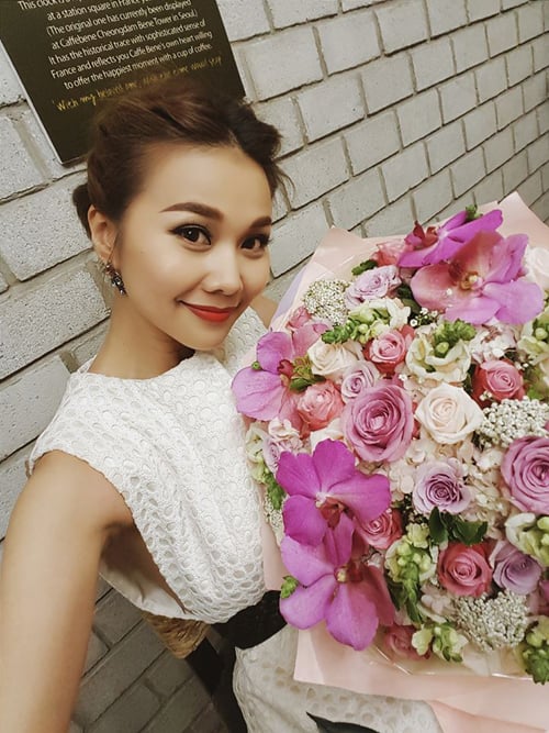 Thanh Hằng 'bánh bèo' lạ thường, cô viết: 'Công chúa công chúa cho mình hỏi anh Hằng của tụi em đâu rồi'.