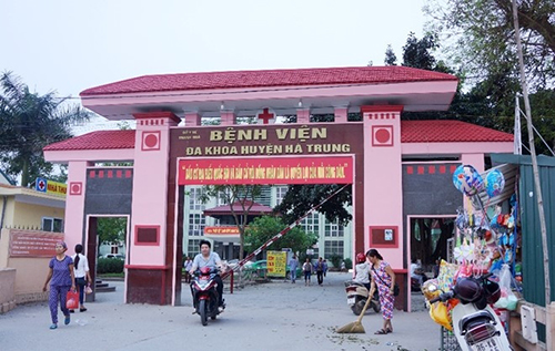 Bé sơ sinh suýt bị chôn sống: