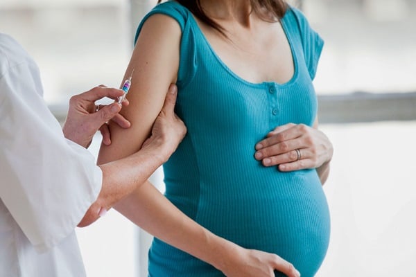 Mang bầu tháng thứ mấy thì tiêm phòng?