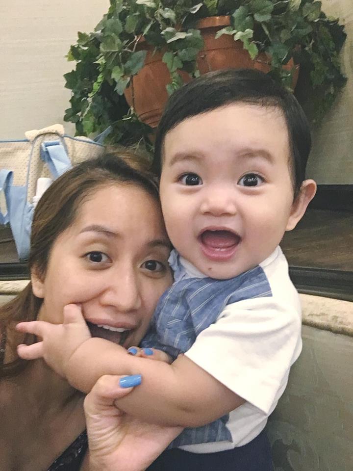 Khánh Thi 'Mải mê với nhiều việc , ham hố với đam mê và danh vọng .Mà quên đi rằng ai đã cho ta được như vậy. Hôm nay nhìn lại con bằng lòng với bản thân và những gì đã có ở hiện tại. Và càng hiểu thêm sâu sắc giá trị sống và mỗi người bên cạnh ta cần vun đắp. Ngày của mẹ và con không được bên Mẹ. Con trai con cũng không ở gần con. Nhớ nhà, nhớ Mẹ và Kubi.