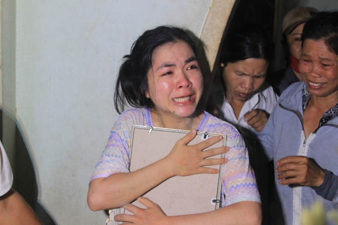 Nước mắt đau thương đón các nạn nhân vụ TNGT Bình Thuận