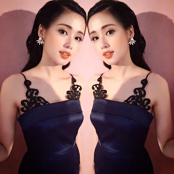 Tâm Tít đẹp siêu sa, mình hạc xương mai trong bộ váy dạ hội cúp ngực.