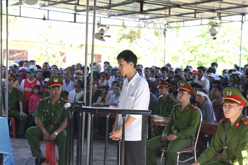 Hôm nay, xét xử vụ án chồng đoạt mạng vợ và tình nhân của vợ