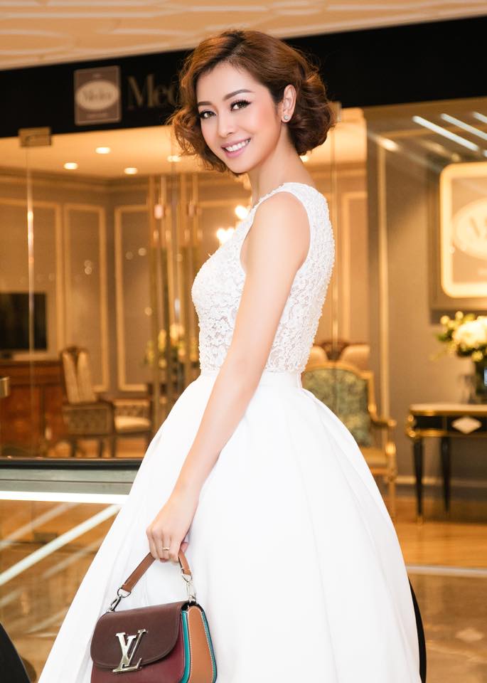 Jennifer Phạm 'Lâu lâu được làm công chúa thích thế'.