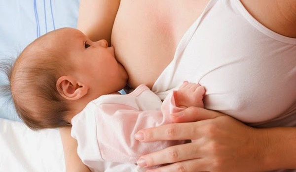 Mẹ ít sữa hãy làm theo 10 cách sau