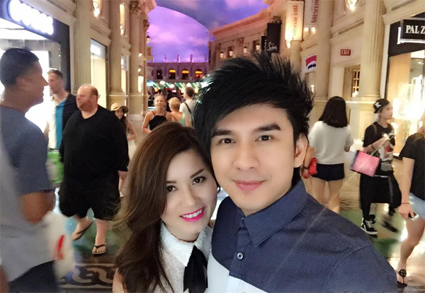 Vợ chồng Đan Trường tận hưởng kỳ nghỉ tại Las Vegas, Mỹ sau chuỗi ngày dài lao động mệt mỏi.