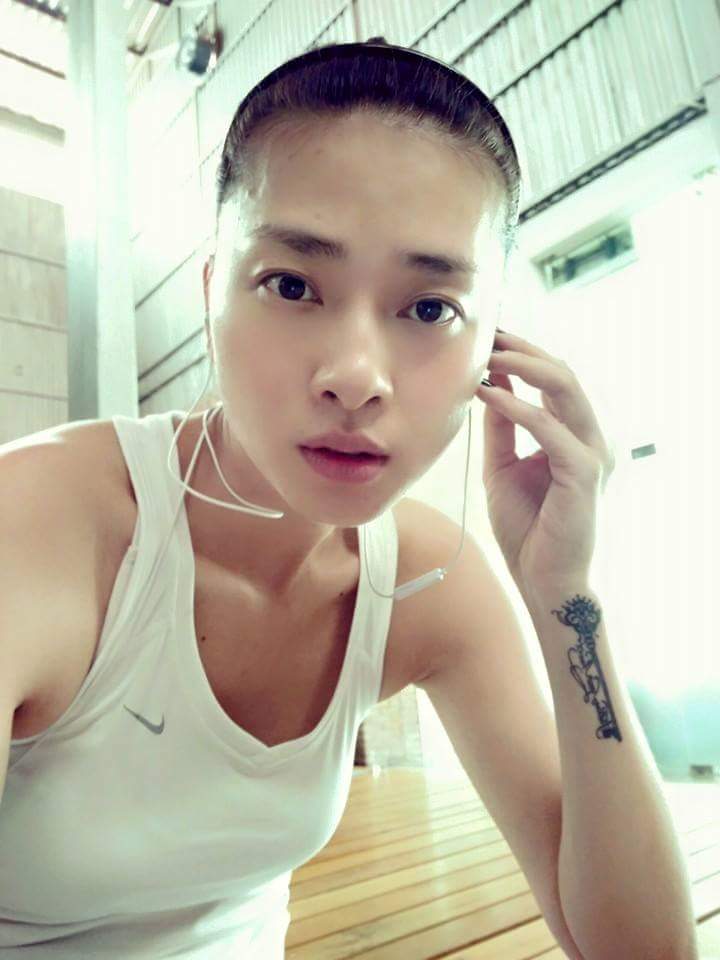 Ngô Thanh Vân tự răn mình 'Làm cái gì cũng phải làm cho xong. Đừng lỡ cỡ giữa chừng, kỳ cục lắm. Cố lên...sắp xong rồi !'.