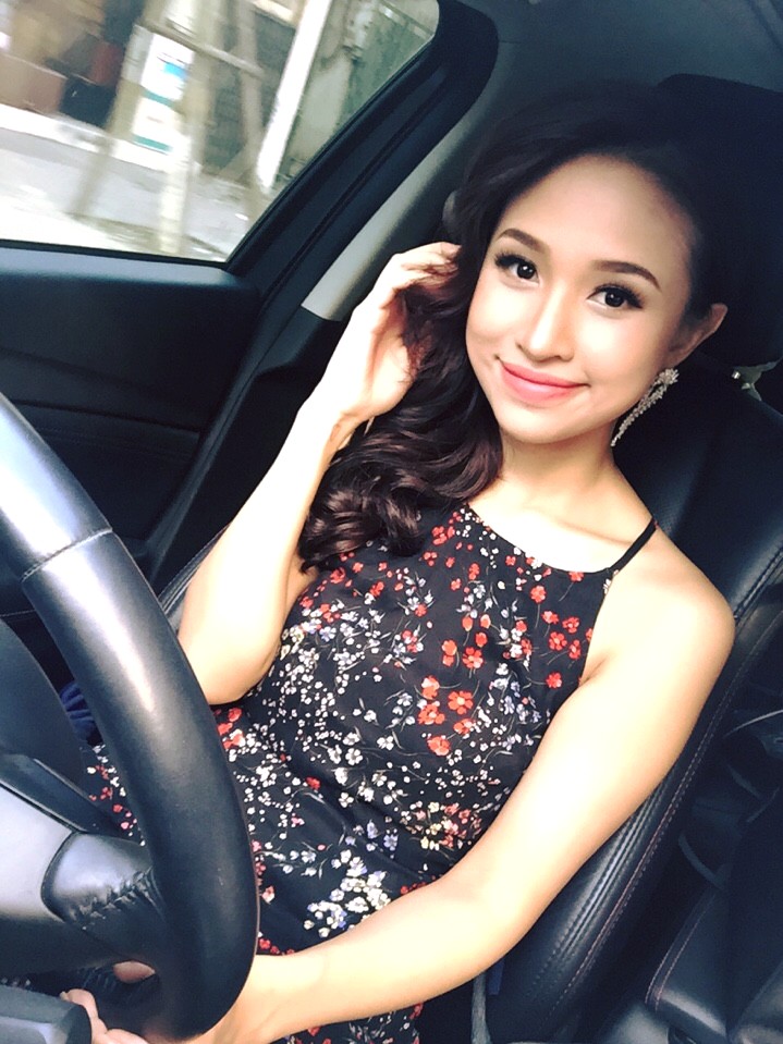 Thanh Vân Hugo xinh đẹp, trẻ trung trong hình ảnh selfile mới.