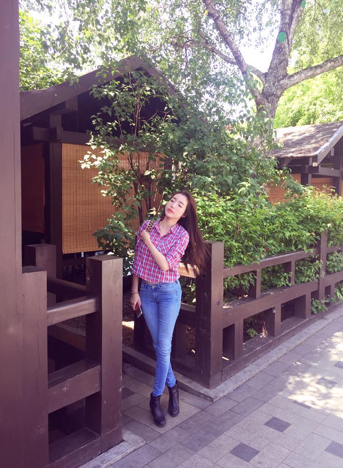 Elly Trần tận hưởng 'Mùa hè nước Nga'.