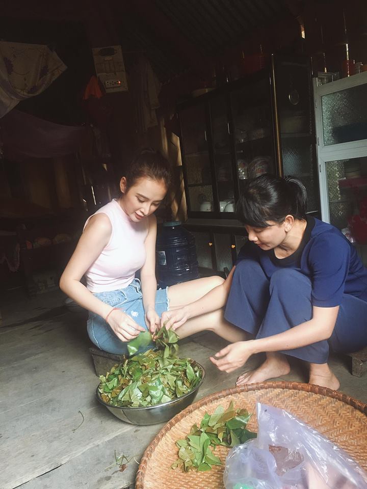 Angela Phương Trinh thích thú với trải nghiệm thực tế Shbet16 chơi game trực tuyến tại Đắc Lắc.