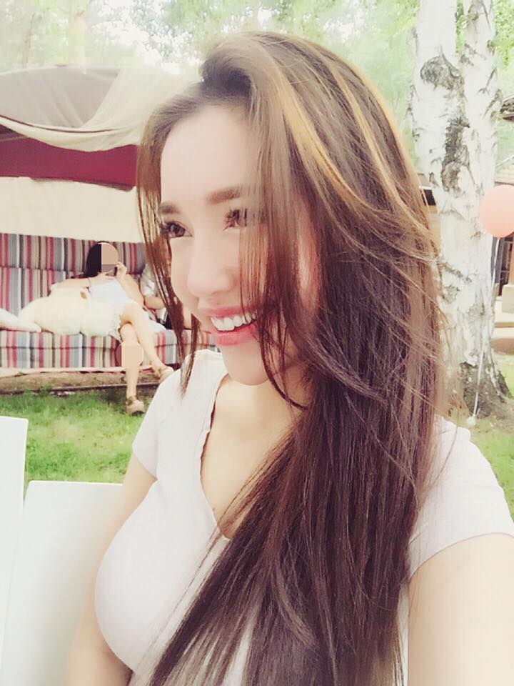 Hotgirl Elly Trần 'Sắp được về quê nhà rồi'.