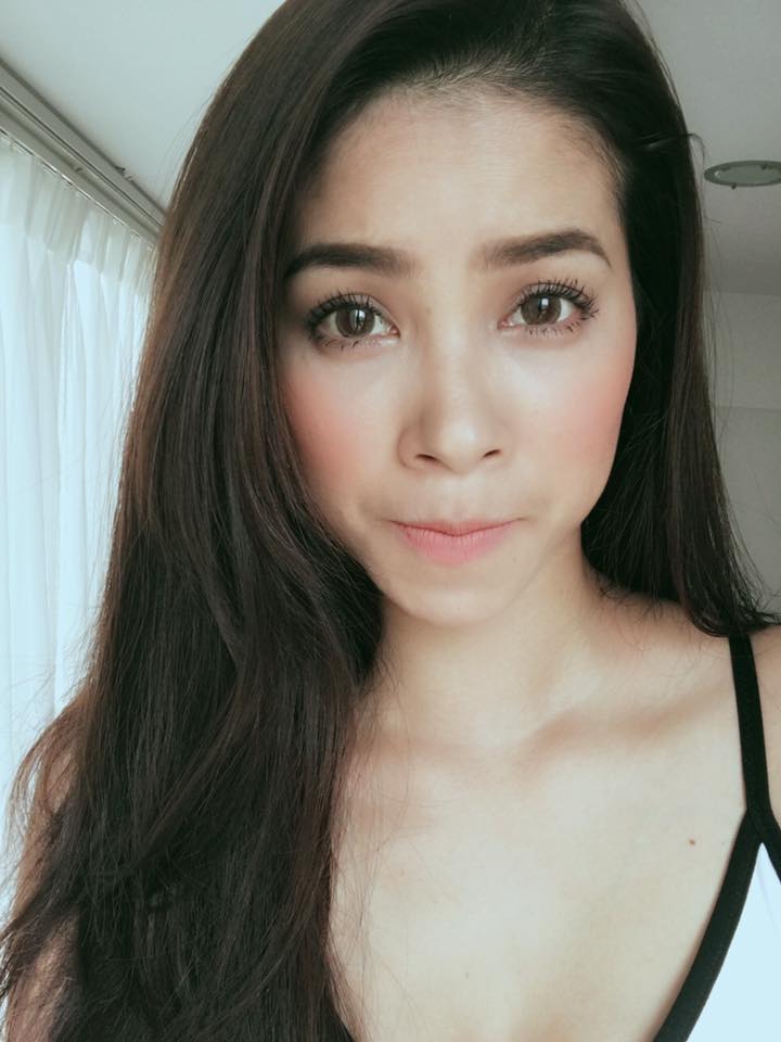 Phạm Hương 'Cuộc đời không phải là một cuộc đua..Nó là một hành trình để chúng ta chiêm nghiệm ý nghĩa Shbet16 chơi game trực tuyến. Và điều quan trọng không phải là phần thưởng khi bạn đến đích mà chính là những gì bạn cảm nhận được trên chặng đường đi dẫu biết rằng mình là ' con mồi của truyền thông' ...Mặt ngộ nghĩnh cho fans mình vui.