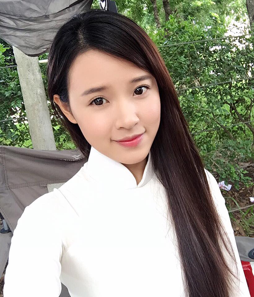 Hotgirl Midu 'Dù ở đâu hay làm gì, Du vẫn muốn luôn được là chính mình. Vậy là đủ và thấy hạnh phúc'.