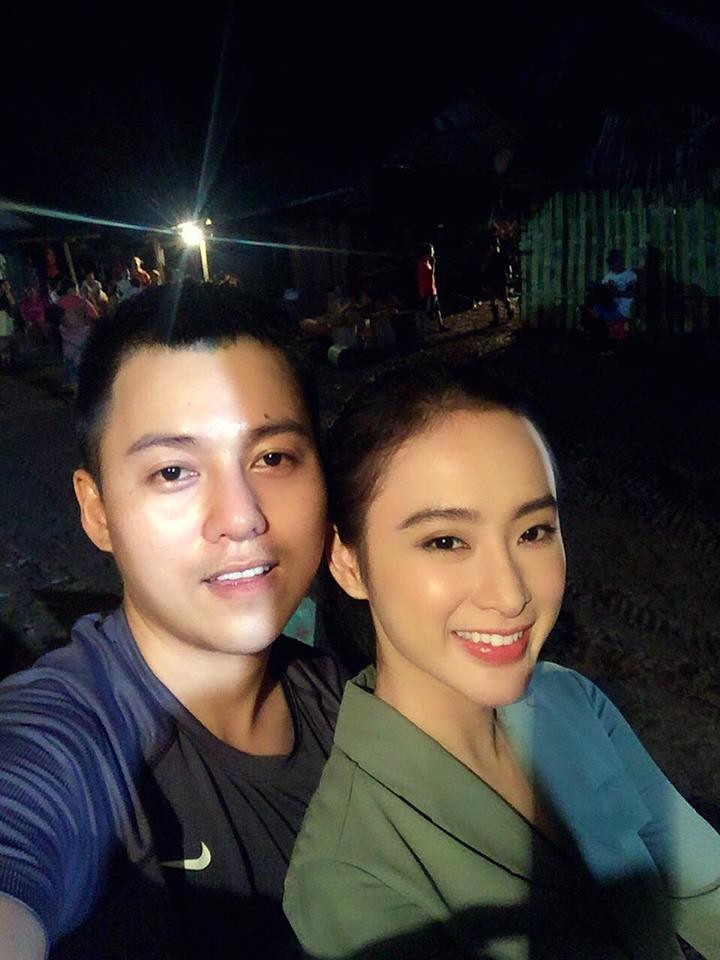 Angela Phương Trinh 'Quay đêm. Dự là đến sáng mới được về hix hix'.