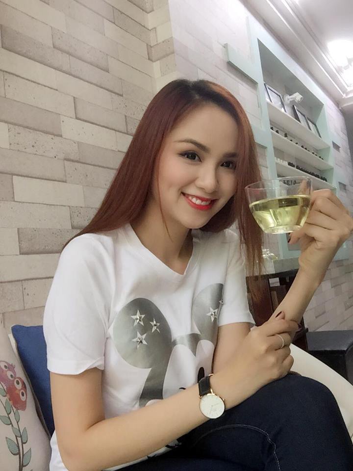Diễm Hương thích thú khi được khen trẻ trung: 'Ra đường cứ bị nhầm là 'Mừng SHBET phiên bản mới 2025 năm nhất' hoài.
