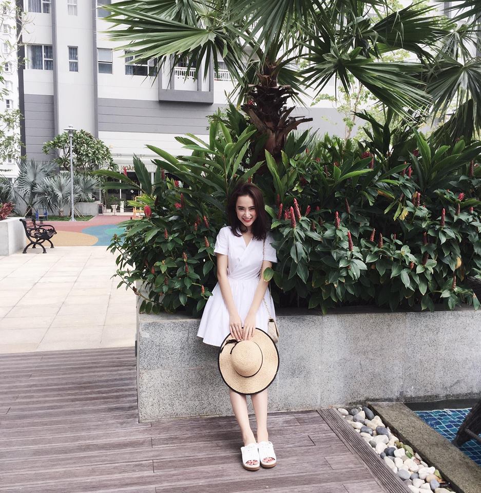 Angela Phương Trinh 'Tôi vẫn FA vì chúa đang bận... Viết câu chuyện tình đẹp nhất cho tôi'.