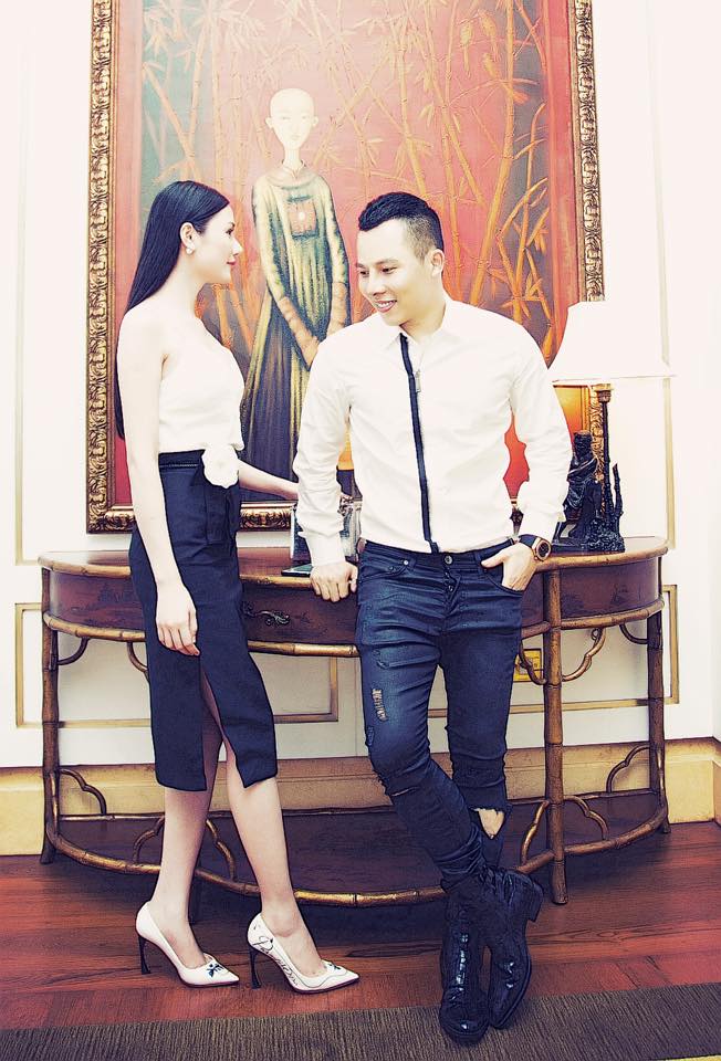 Hotgirl Hạ Vi nhắng nhít, tạo dáng xì tin trong hình ảnh mới.