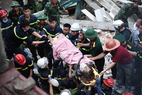 Sập nhà 4 tầng: Người dân cảnh báo, người thi công làm ngơ