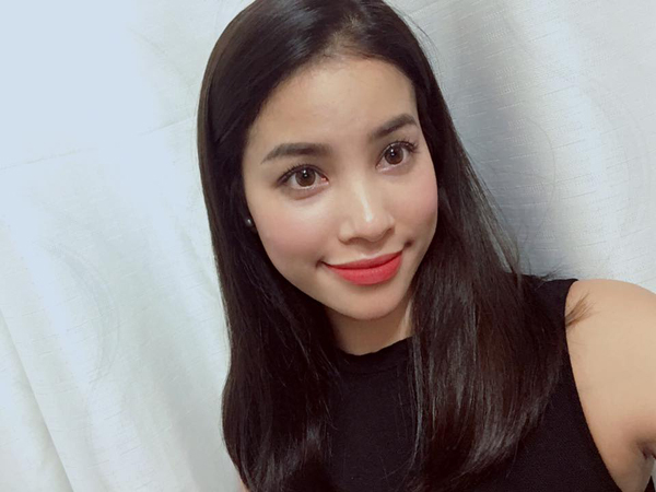 Phạm Hương trẻ trung với gout trang điểm dễ thương, hồng hào: 'Để fan mình biết mình vẫn ổn...'.