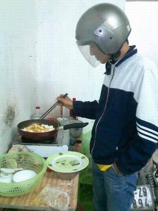 Đối với chị em, đôi khi chỉ cần chồng vào bếp làm vài thứ đơn giản cũng cảm thấy vui và hạnh phúc rồi.