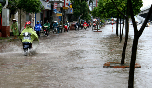 Miền Bắc mưa to, Hà Nội khả năng ngập úng nặng nề