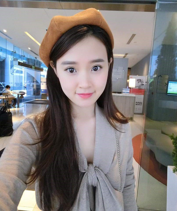 Hotgirl Midu trẻ trung và đáng yêu trong bức ảnh mới.