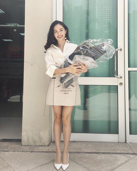 Hotgirl Hạ Vi 'Cuối cùng thì... Ngày ấy đã tới'.