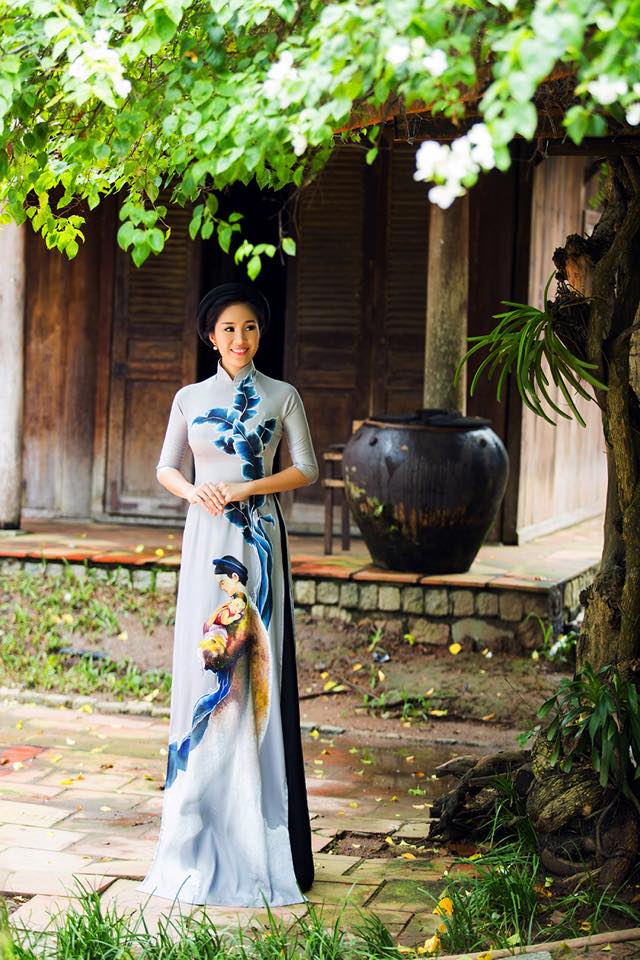 Diễn viên Lê Phương 'Hạnh phúc cho những ai còn Mẹ.. Và đang làm Mẹ!!'.