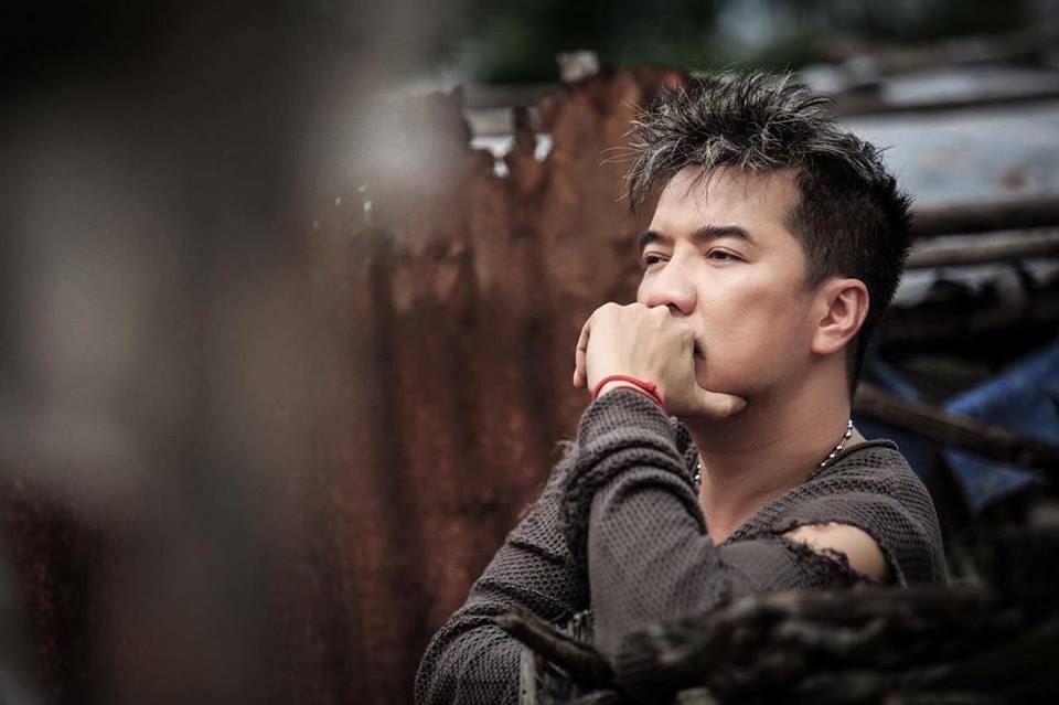 Đàm Vĩnh Hưng 'Chán! Không biết viết gì! Vài câu rồi lại xoá!'.