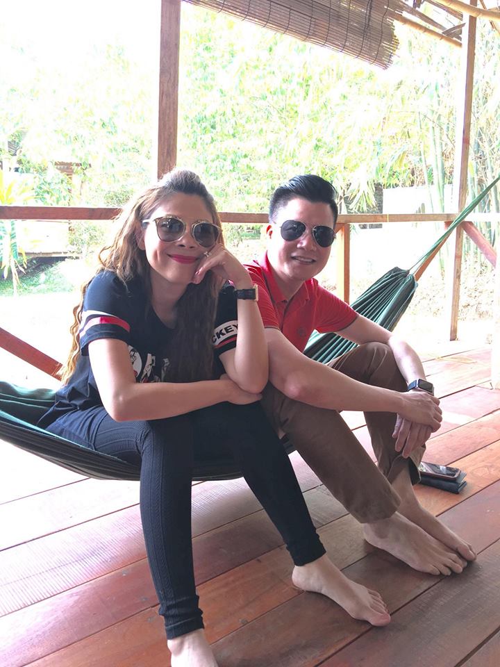 Ca sỹ Thanh Thảo 'Nghĩ lại, những bài song ca của Quang Dũng và Thanh Thảo biên tập rất kỹ lưỡng, nên bao nhiêu năm sau nghe lại vẫn rất là hay. Theo cả nhà thì bài nào hay nhất trong mấy bài này? Hay là mình thực hiện thêm 1 album song ca nữa sau 20 năm được không anh Dũng'.