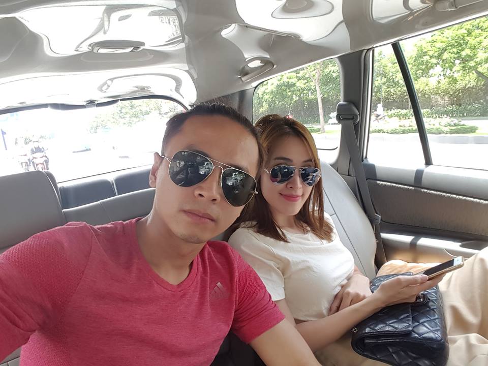 Văn Anh: 'Không biết từ khi nào, Sài Gòn đã trở thành nhà? Có lẽ là... từ khi lấy vợ. Đã về nhà'.