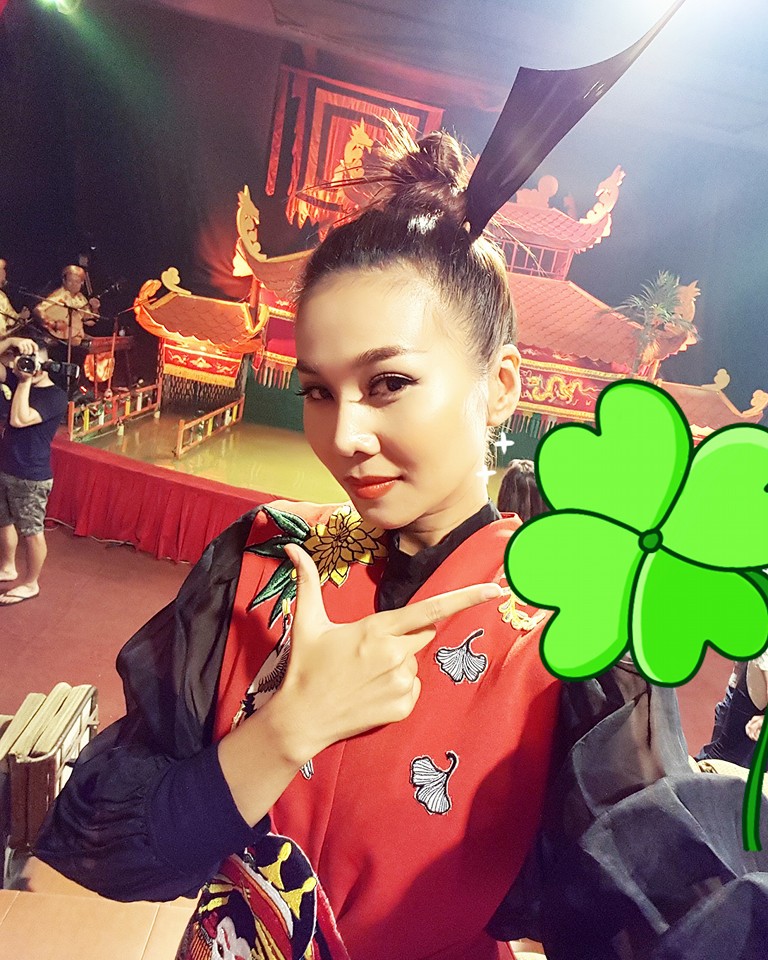 Thanh Hằng 'Thiệt là khôi ngô tuấn tú'.