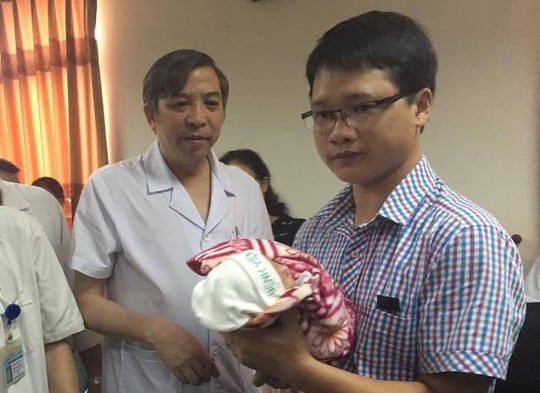 Bố bé Trần Gấu: