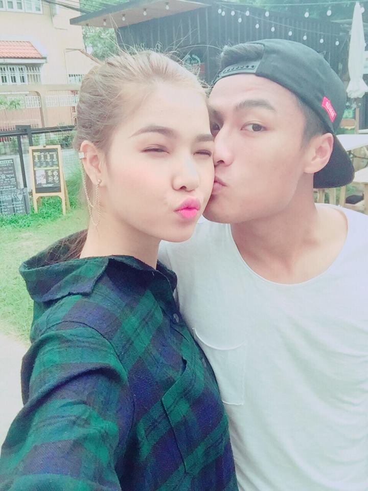 Kỳ Hân thể hiện tình cảm với chồng Mạc Hồng Quân 'My love' (Tình yêu của tôi).
