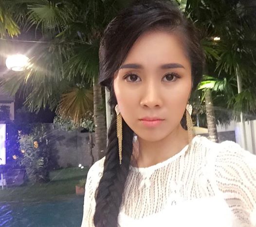 Diễn viên Lê Phương 'Lễ! Nhà nhà đi chơi, còn mình hơi hơi ... đuối!'.