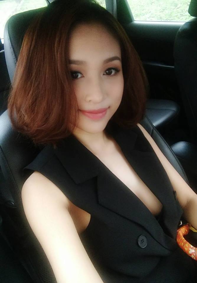 Thanh Vân Hugo 'Tôi thích gặp những người chân chất. Tôi thích nghe những lời chân thật. Tôi thích đeo nhẫn ngón cưới. Tôi thích sự độc lập. Tôi thích bình an. Hãy nói tôi nghe 5 điều bạn thích, tôi sẽ hiểu bạn nhiều hơn'.