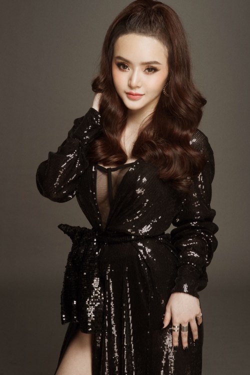 angela-phuong-trinh-phunu