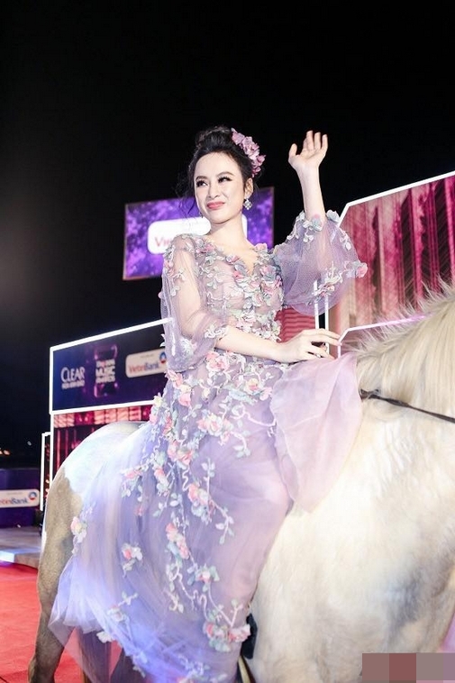 angela-phuong-trinh-phunu