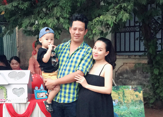 Mẹ ruột của diễn viên hài Lê Nam - bà Lê Quang Ninh cho biết về tình trạng sức khỏe của con trai, hôm nay các bác sĩ sẽ làm thêm xét nghiệm tổng quát cho Lê Nam, sau đó căn cứ vào kết quả để có thể quyết định ngày cho anh xuất viện.