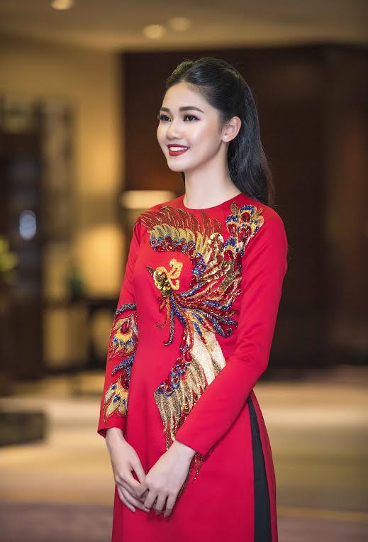 Á hậu Thanh Tú