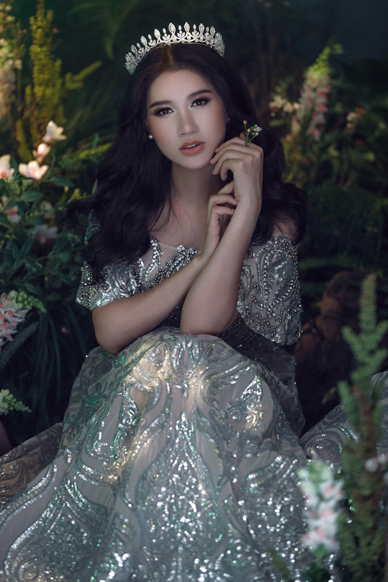 Khi khoác những mẫu váy cưới lộng lẫy, Shbet888 phiên bản mới nhất cũng mơ ước đến ngày lên xe hoa với ông xã Việt kiều.